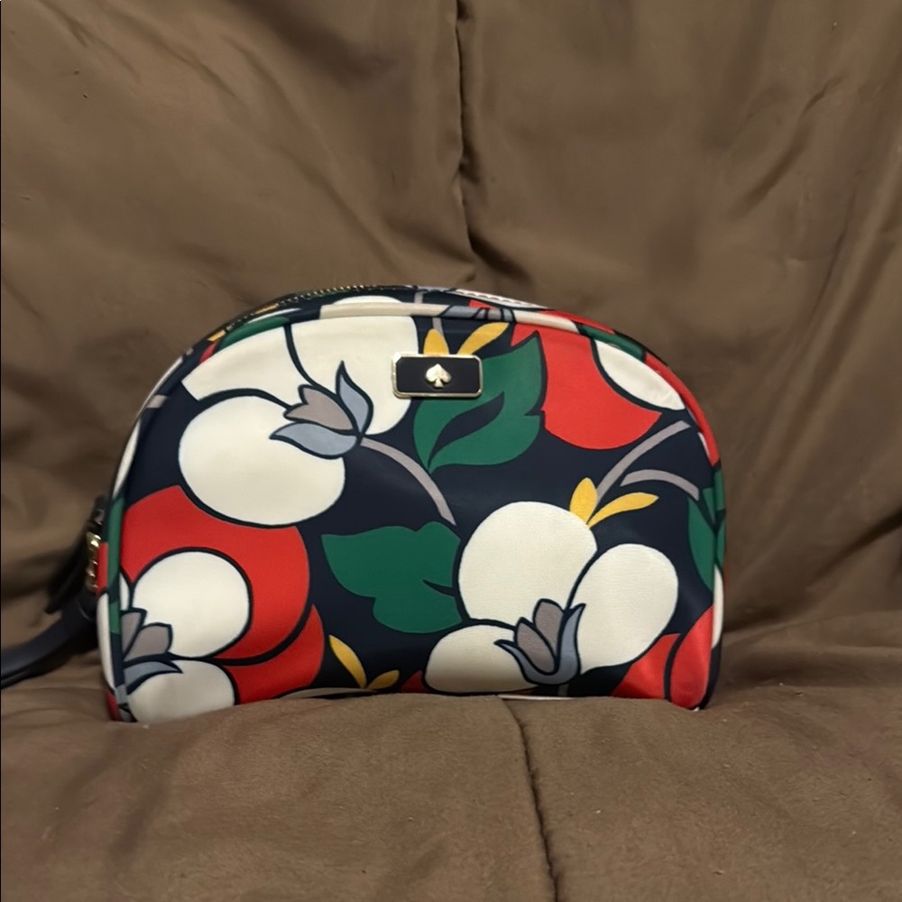 NWOT-Floral Print Women's Bag